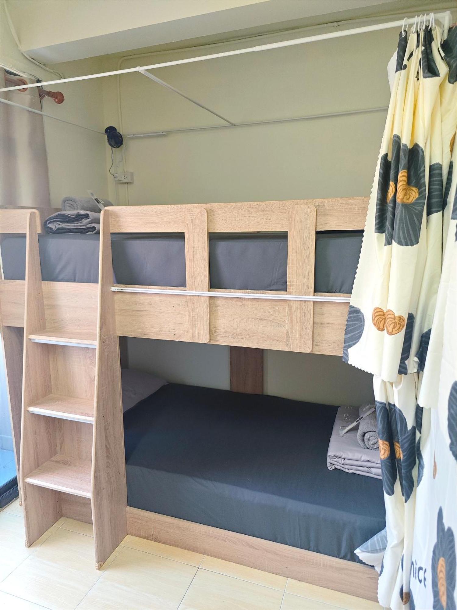 Panda Lodge Home Stay バンコク都 エクステリア 写真